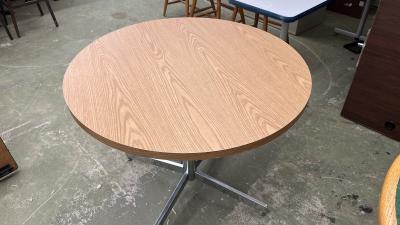 36 inch round meeting table